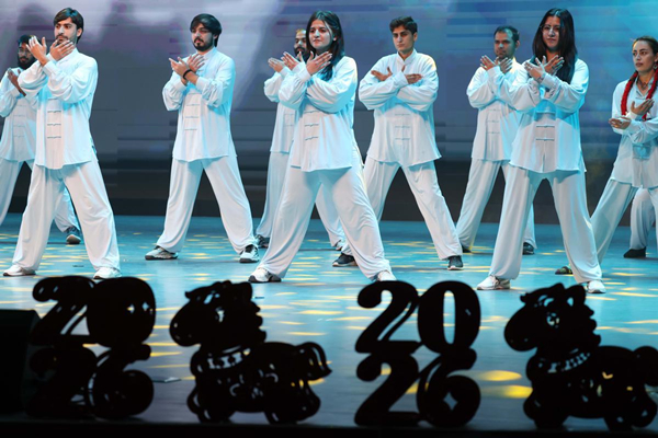 1766462056653034043.jpg 新年晚会3_副本.jpg