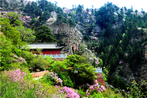 Hengshan Mountain, also named Beiyue, in spring