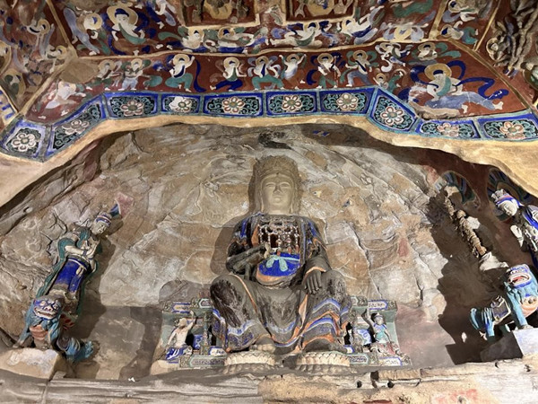 Intl delegation impressed by Yungang Grottoes’ history, art