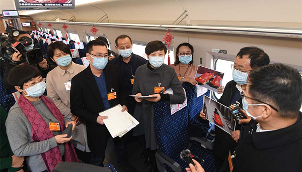 NPC deputies from Shanxi arrive in Beijing