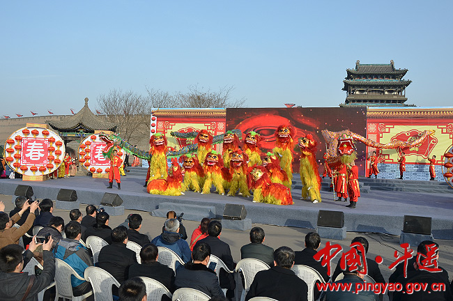 启动仪式上的民俗表演——《龙狮起舞贺新春》