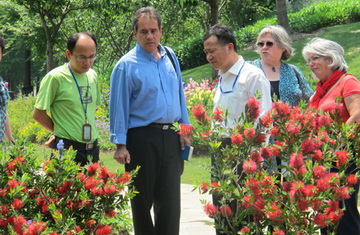 Chenshan hosts Canadian delegation