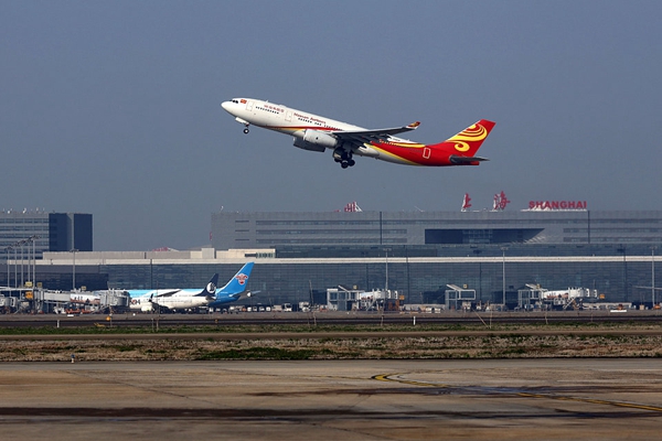 Shanghai surpasses New York in monthly airport passenger throughput in Feb