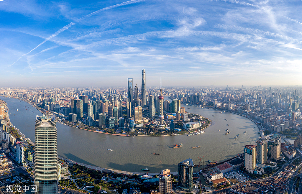 Shanghai pledges more services for expats with new official website, social media account