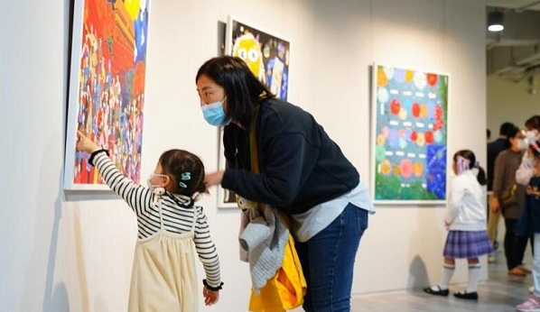 First Shanghai teenagers, children art expo opens in Hongqiao