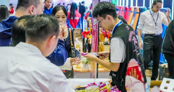 Intl expo on alcoholic and drinks held in Hongqiao