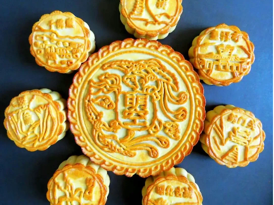 Geographical indication mooncakes unfold their charms