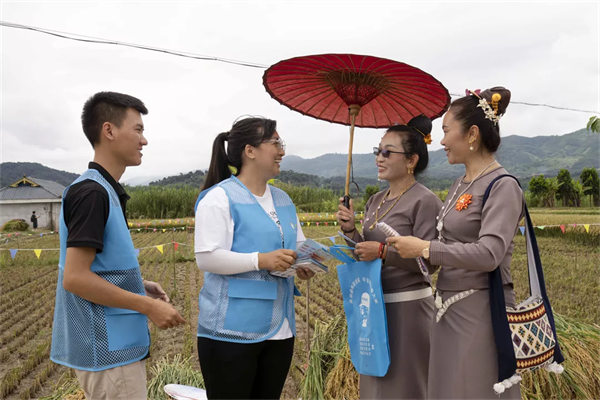 Spring Bud Blooms | Jiang helping protect women, children's rights