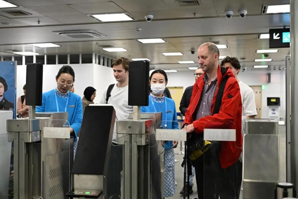 1765158729050087432.jpg 640.jpg