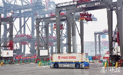 Xiamen Port container throughput hits record high in 2021