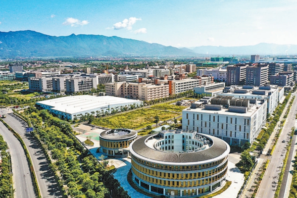Tongxiang High-Tech City serves as rising center for innovative industrial expansion