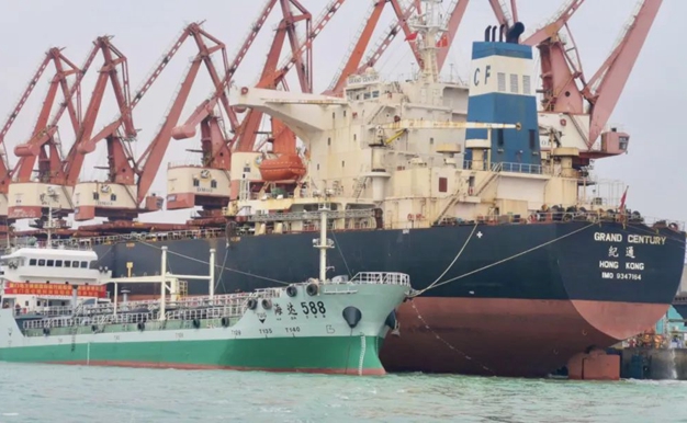 Xiamen's first local license issued for intl shipping vessel bonded fuel oil refueling
