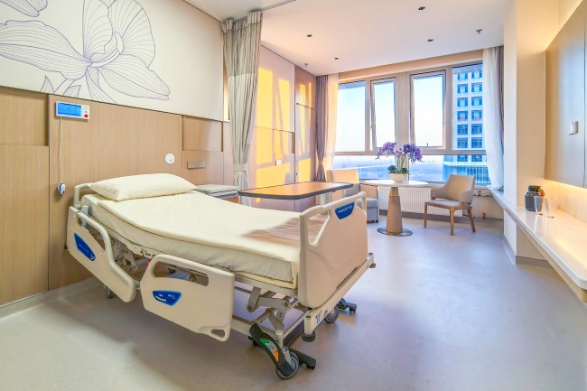 Perennial General Hospital Tianjin Single Ward.jpg