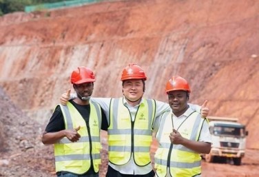 Chinese workers digging deep wells of solidarity in Tanzania