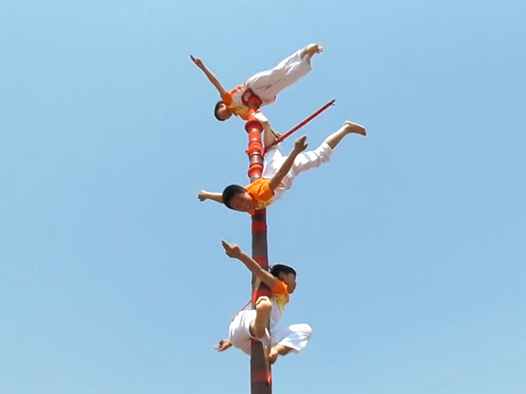 Daliufen village pole climbing
