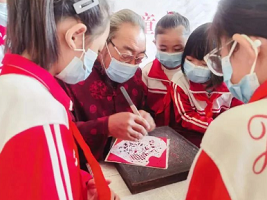 Jizhou: Houjiaying Central Primary School carries out activity on intangible cultural heritage