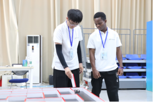 International maze robot competition opens in Tianjin