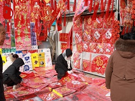 Spring Festival shopping fairs open in Wuqing district 