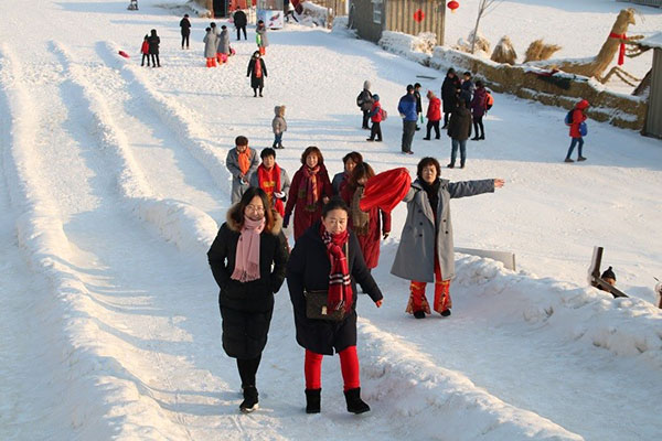 Liubu snow town boasts snow and ice attractions