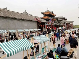 Creative cultural market opens in Xiqing