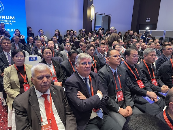 1765189774152087575.jpg 1761902881363087444.jpg