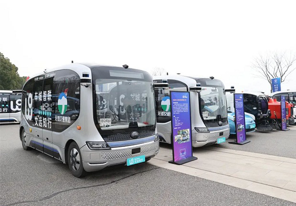 First commercial intelligent connected vehicles put into use in Wuxi