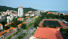 Procedures simplified for foreign students studying in Xiamen 