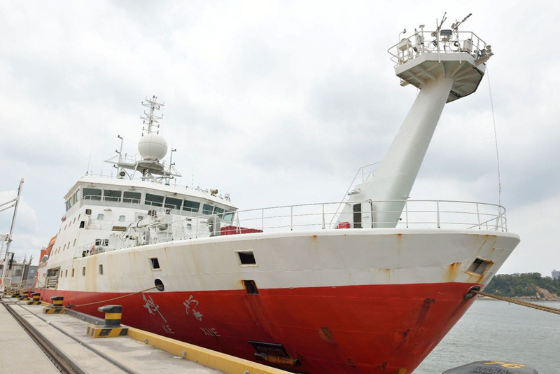 Research vessel back in port after Pacific expedition