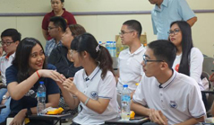 Xiamen University students visit the Philippines