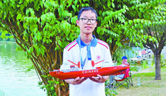 Xiamen student comes top in world ship model competition