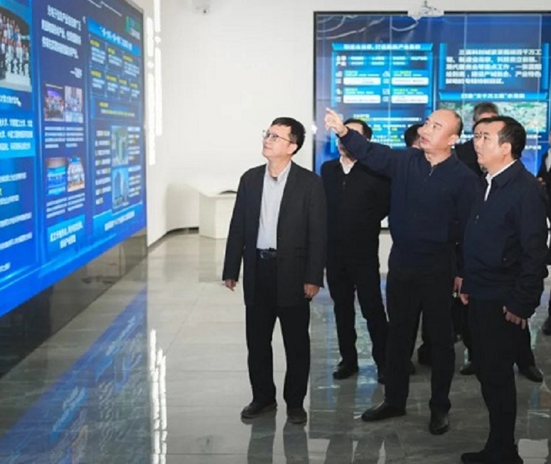 Zhuhai Party chief inspects high-tech enterprises in Xiangzhou