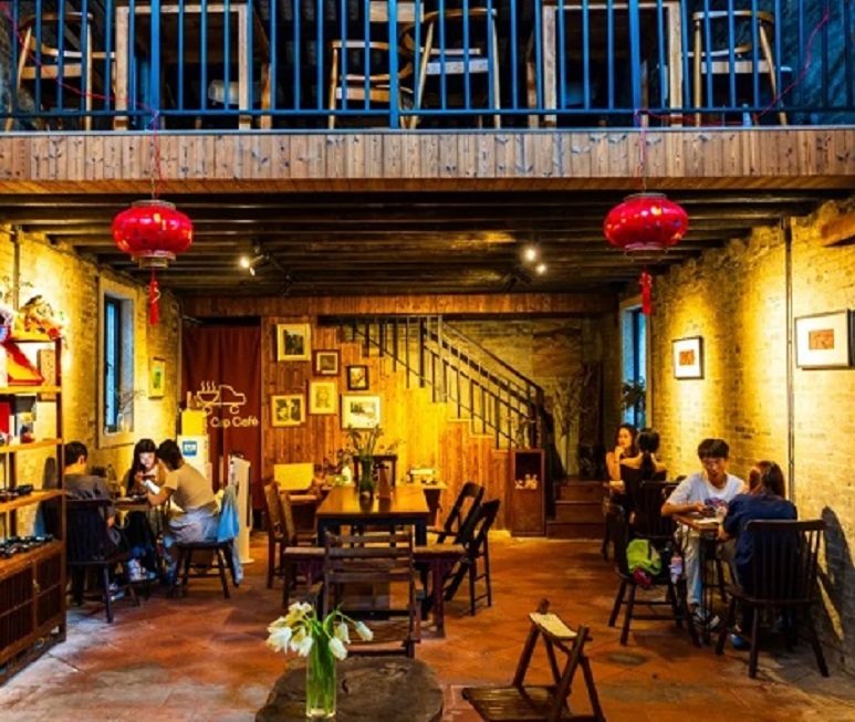 Coffee culture revitalizes Xiangzhou