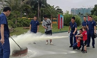  A Visit to Hong Kong-Zhuhai-Macao Bridge Fire Station