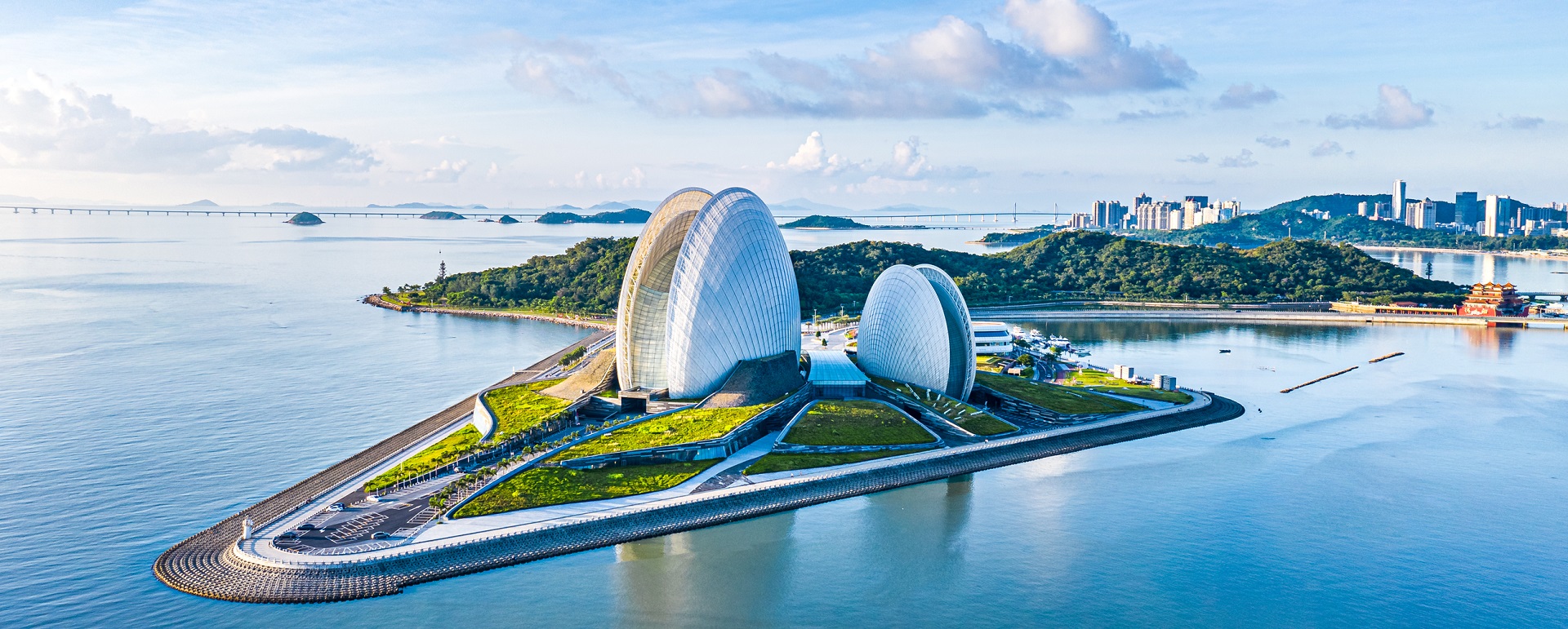 Ring in New Year at Zhuhai Grand Theater