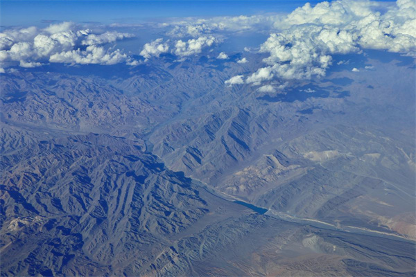 Reservoir a lifeline for Turpan in Xinjiang