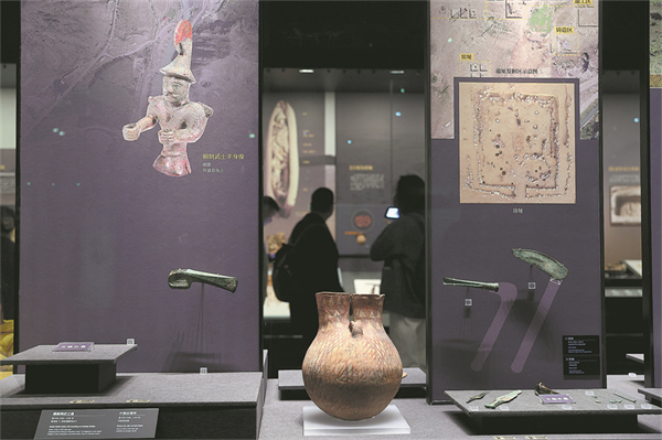 The museum showcases recent archaeological findings in the region. Lu Xu.jpg