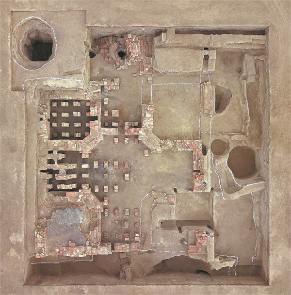 An aerial view of a Roman-style bath at the Tangchaodun site in Qitai county, Xinjiang..jpg