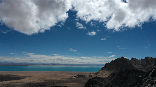 Expanding Ayakum replaces Bosten as largest lake in Xinjiang