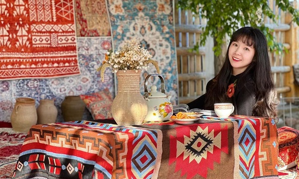 A woman's journey from travel blogger to innkeeper in Xinjiang