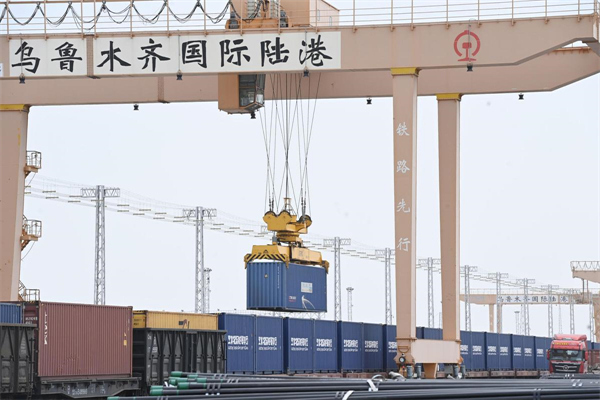 Xinjiang transforms into international trade hub