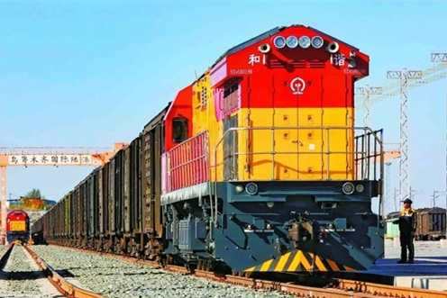 Railway officer safely tracks the passage of transcontinental freight trains