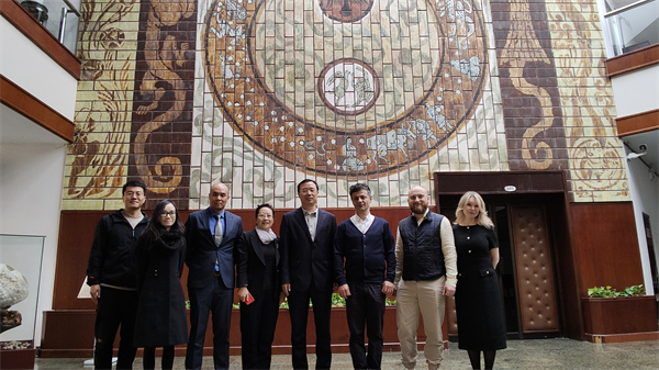 Academy of Europe fellow visits XJTU for academic exchanges