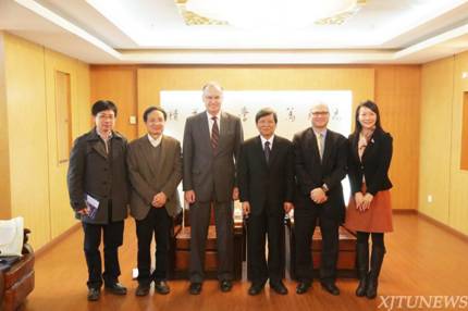 Visitors from Notre Dame University to Xi’an Jiaotong University for Further Cooperation