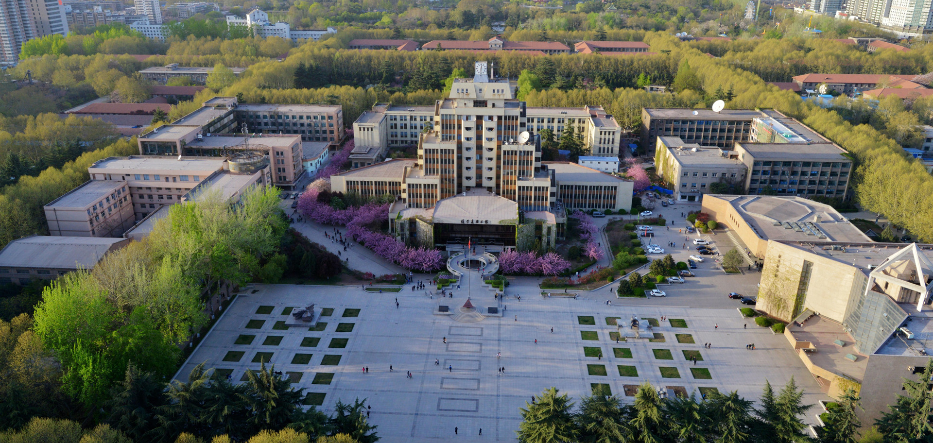 Two XJTU academicians win Shaanxi's top scientific honor