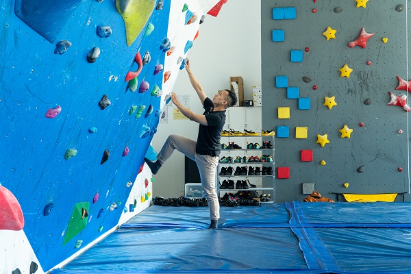 体育中心攀岩.jpg