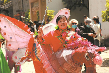Wuxi residents enjoy tourism during May Day holiday