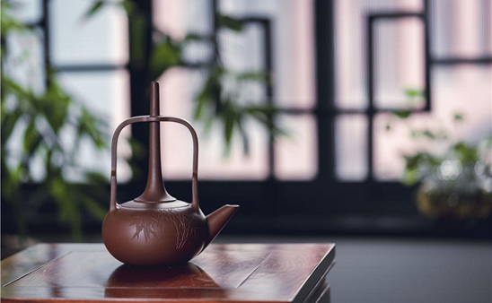 Yixing purple clay teapots show craftsmanship