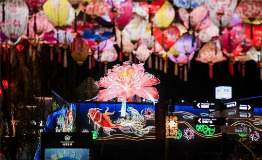 Where to explore lantern shows in Wuxi