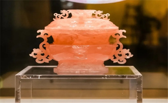 Wuxi Museum sparks a wave of cultural craze with precious relics