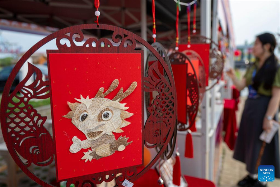 1765776266903034995.jpg 17.jpg